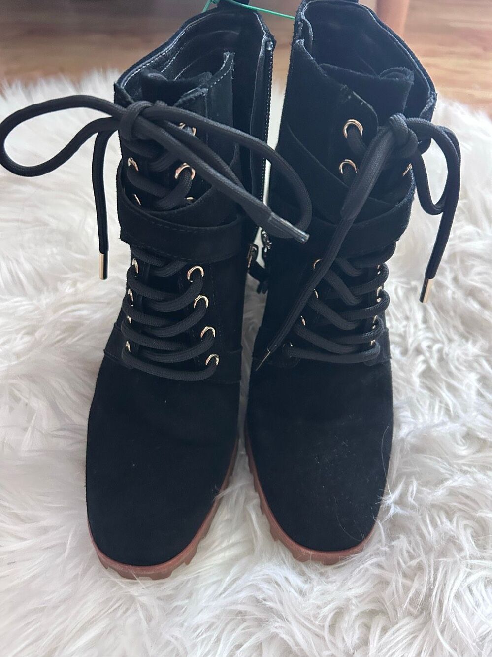 White House Black Market (WHBM) Mid Heel Combat boots black stylish suede